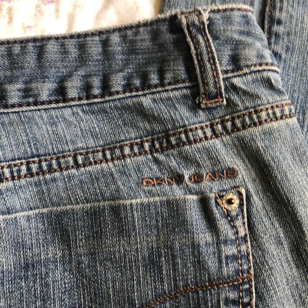 Jeans - Picture 3 of 3